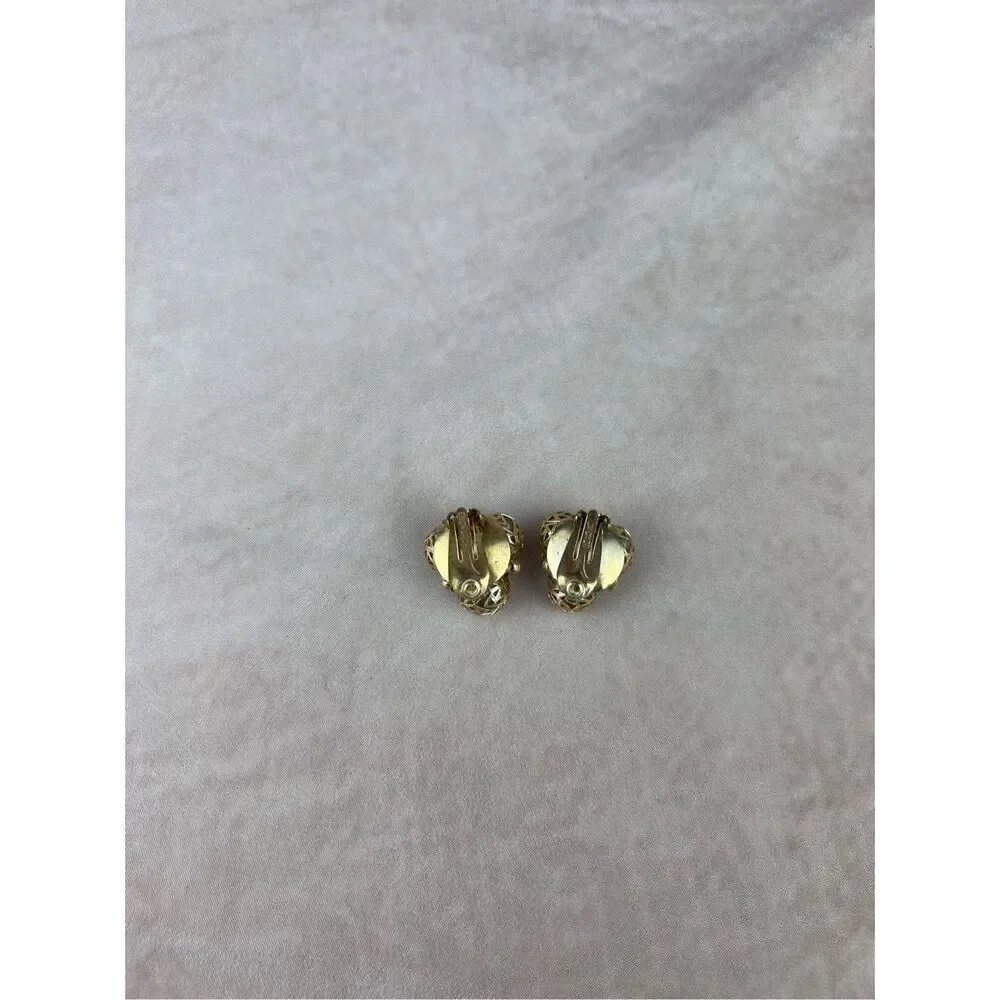 Vintage 1970s Clip On Earrings Gold Tone Made in Hong Kong